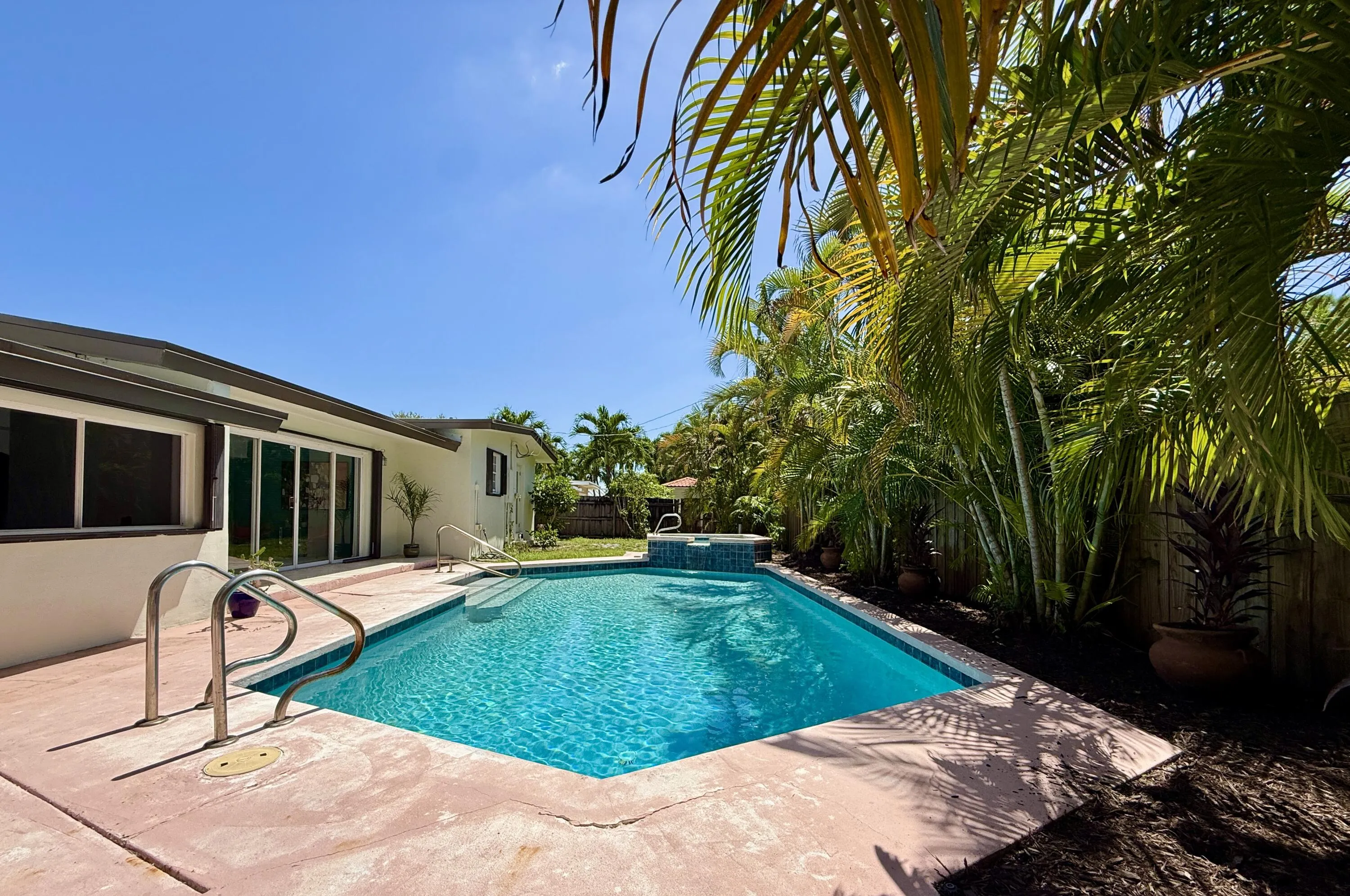 Oversized pool