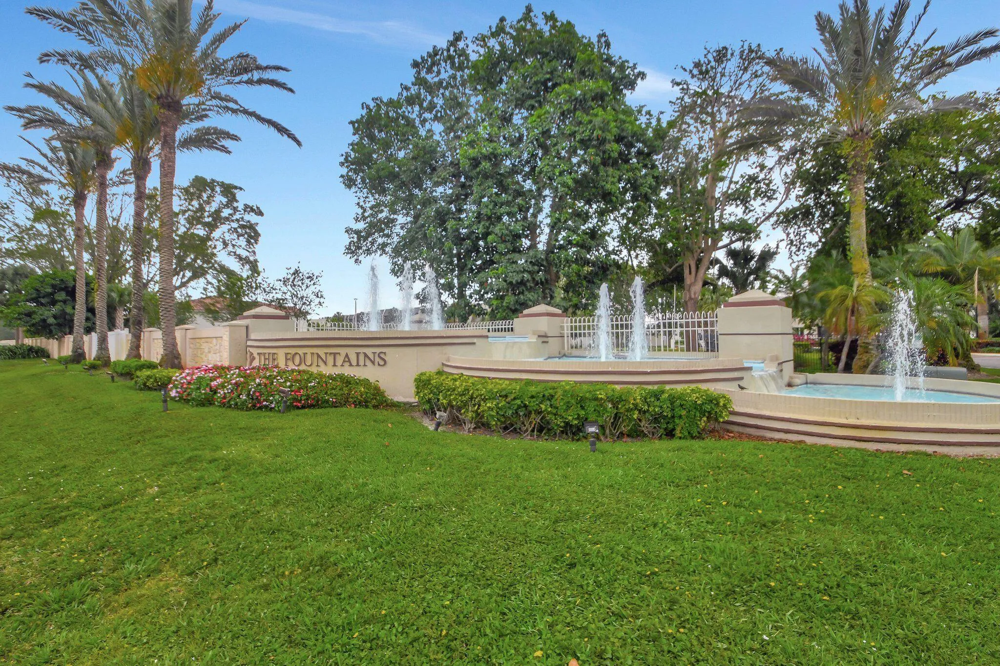 71-web-or-mls-The Fountains (1)