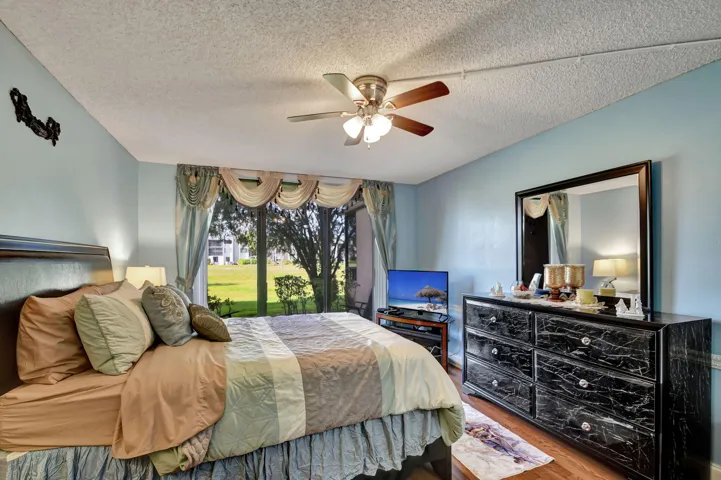 30-web-or-mls-Apartment (30)