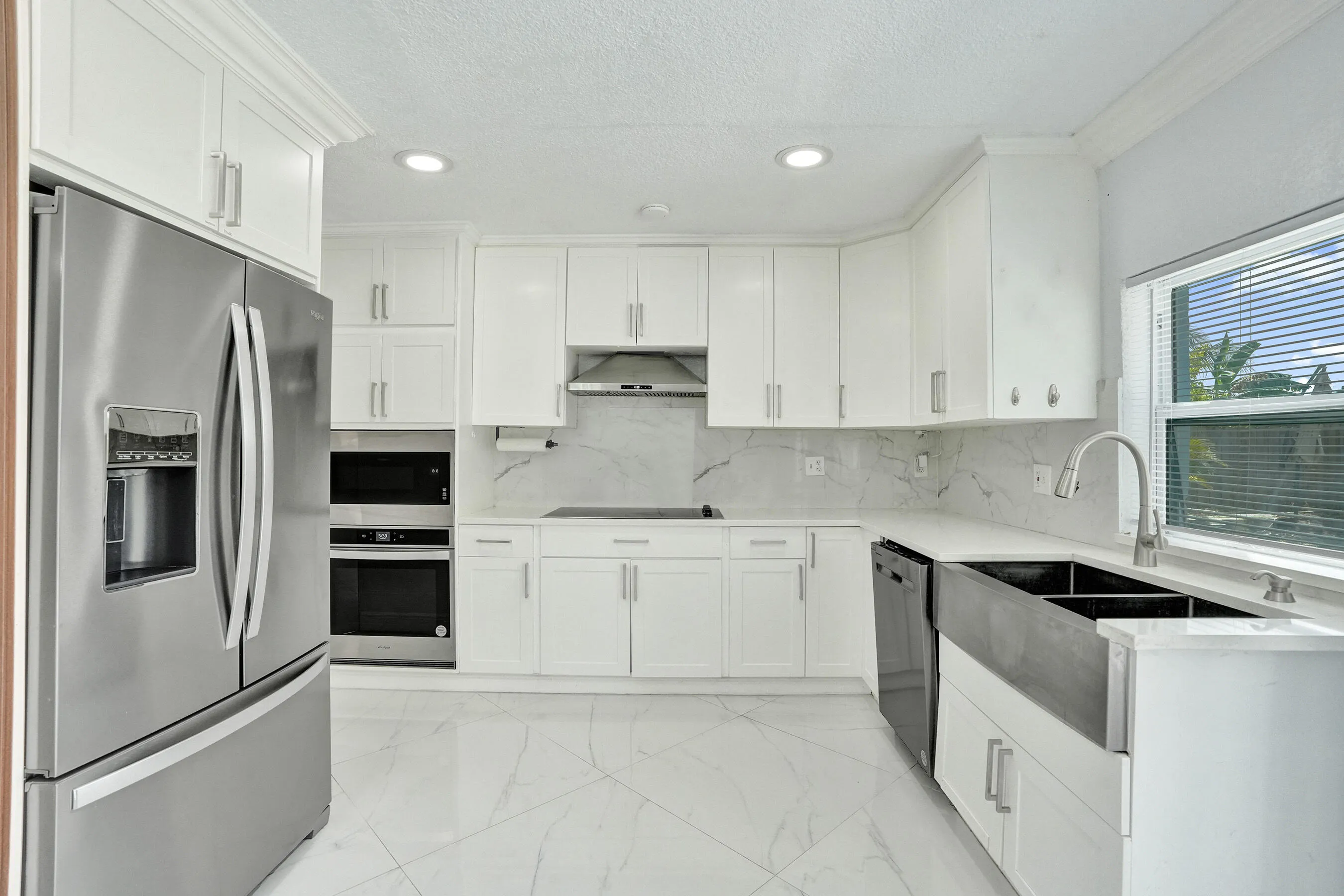 04 Kitchen 1
