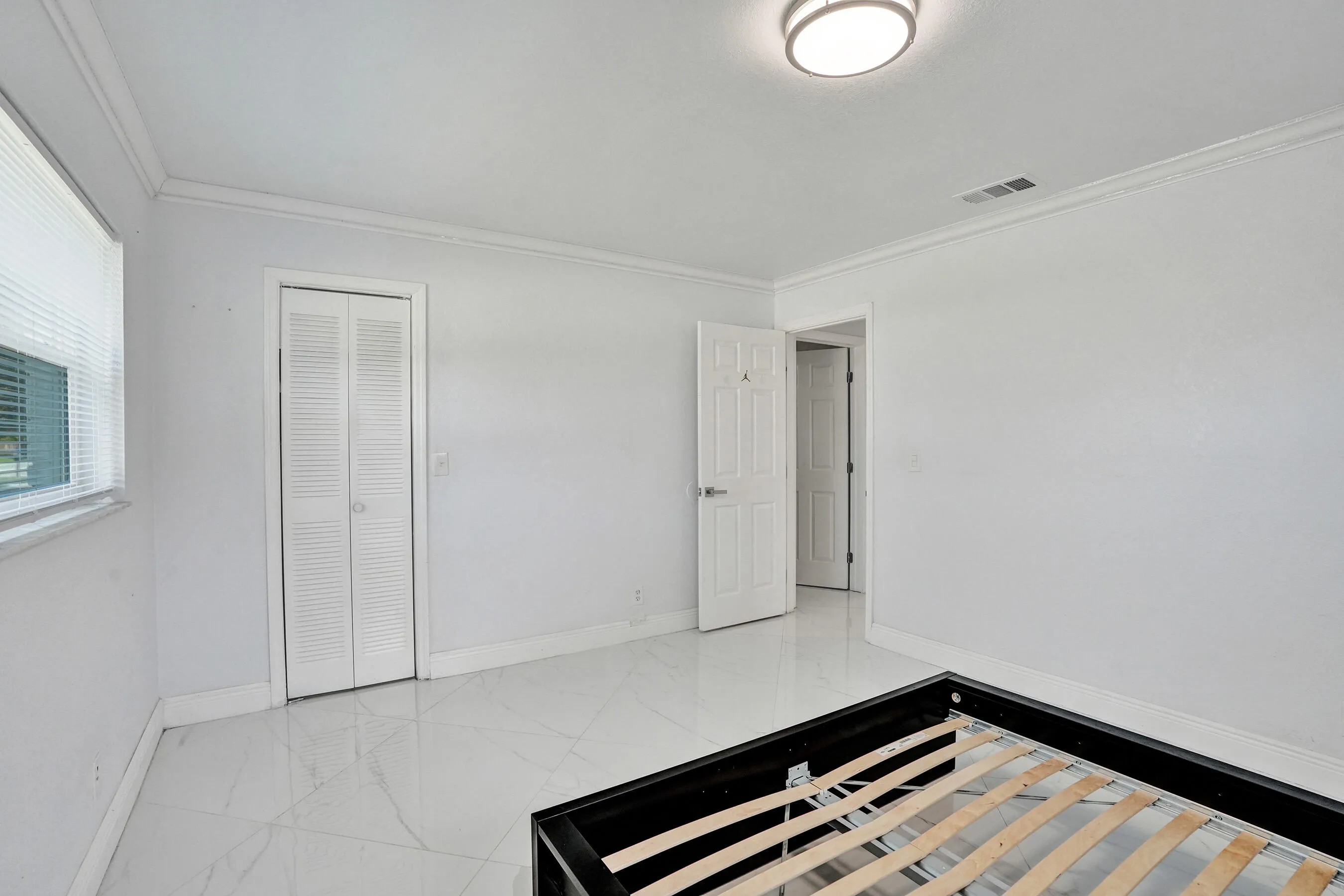 08 4th Bedroom 4