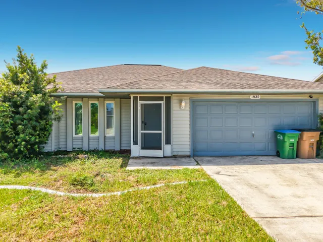 1832 SE Van Loon Terrace-17