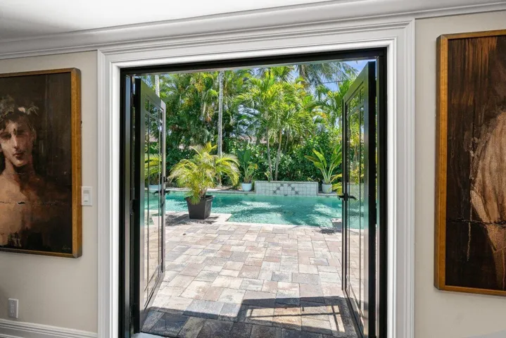 Florida Room to Pool