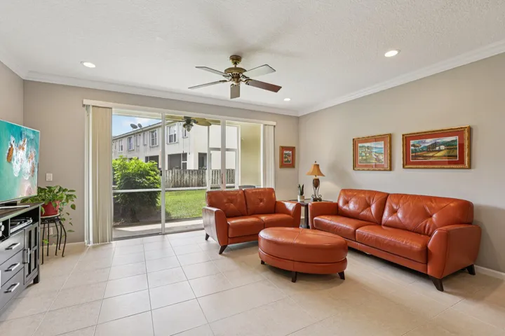 9-web-or-mls-Tremezzo Ln-S1804-009