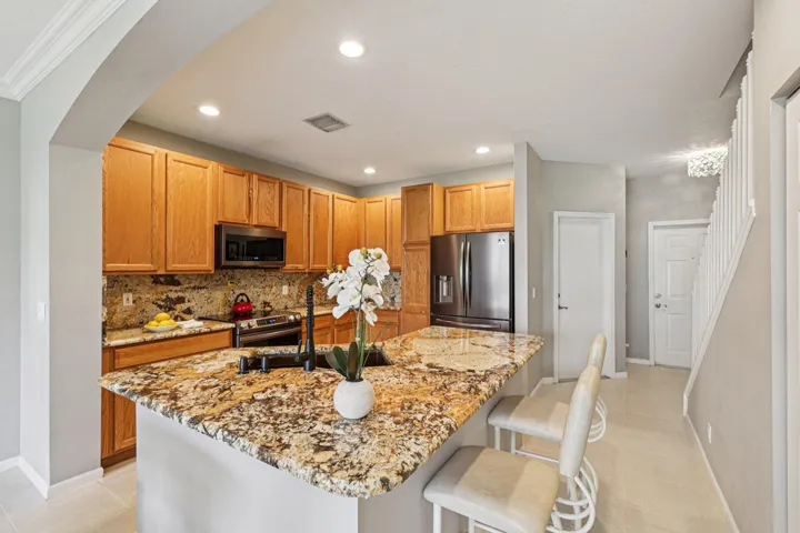 15-web-or-mls-Tremezzo Ln-S1804-015