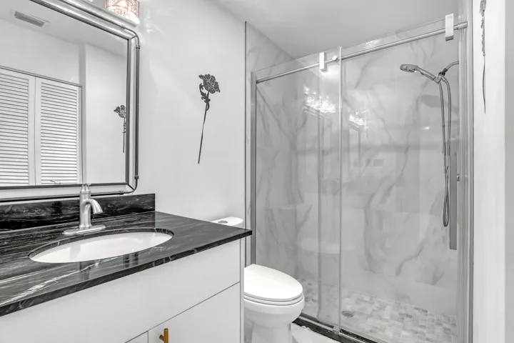 En-suite Primary Bath