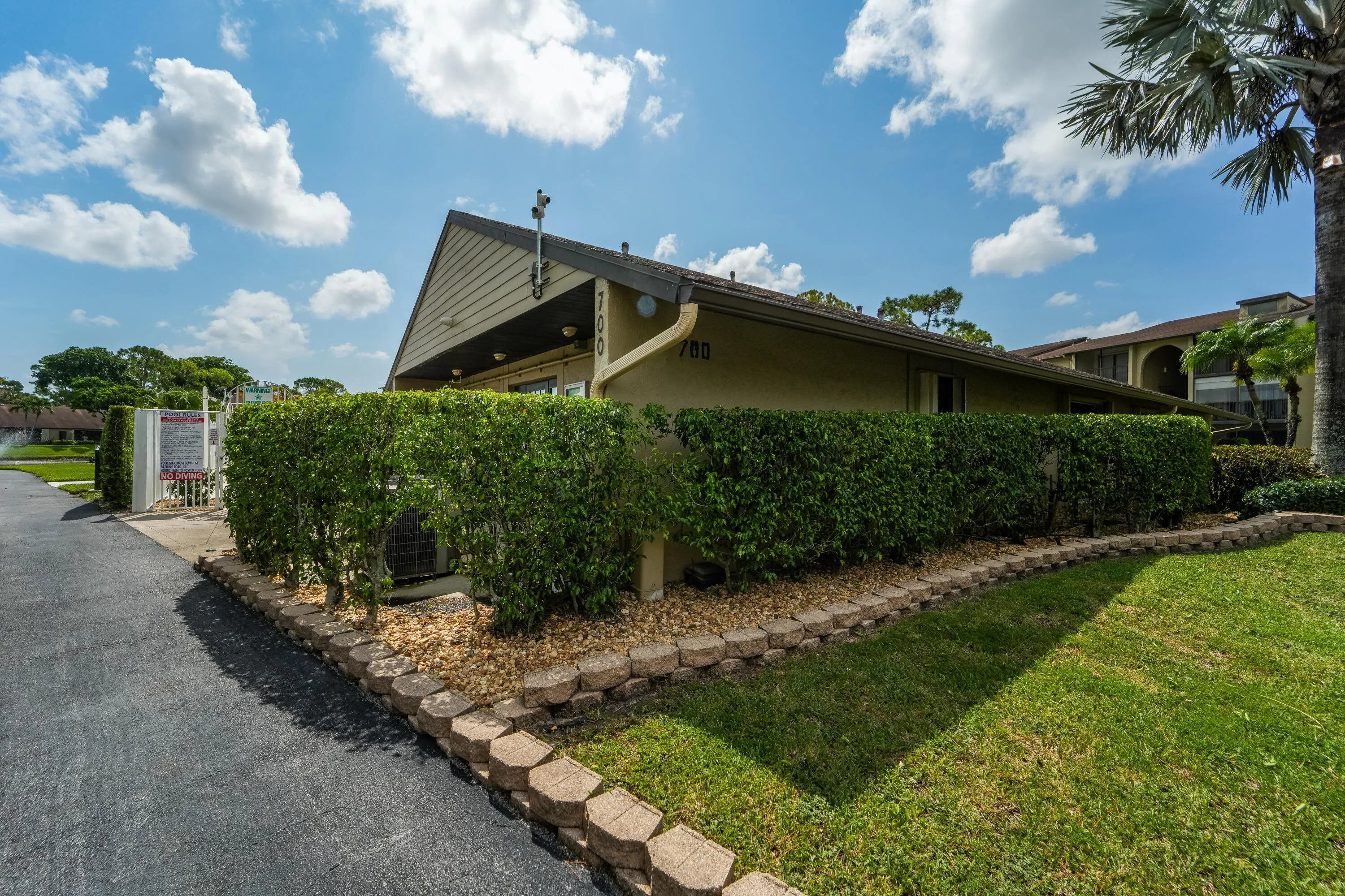 728 Pine Hight_25