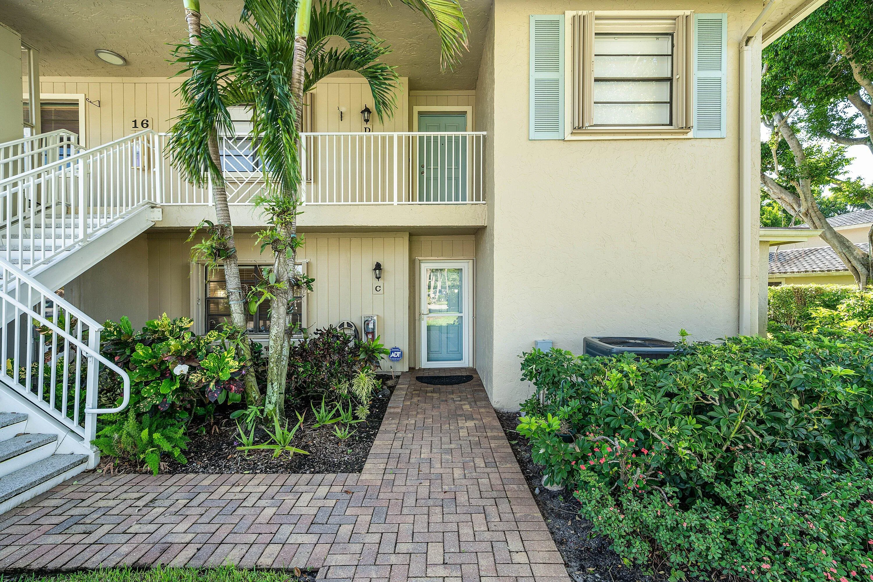 004-16WestgateLane-BoyntonBeach-FL-33436