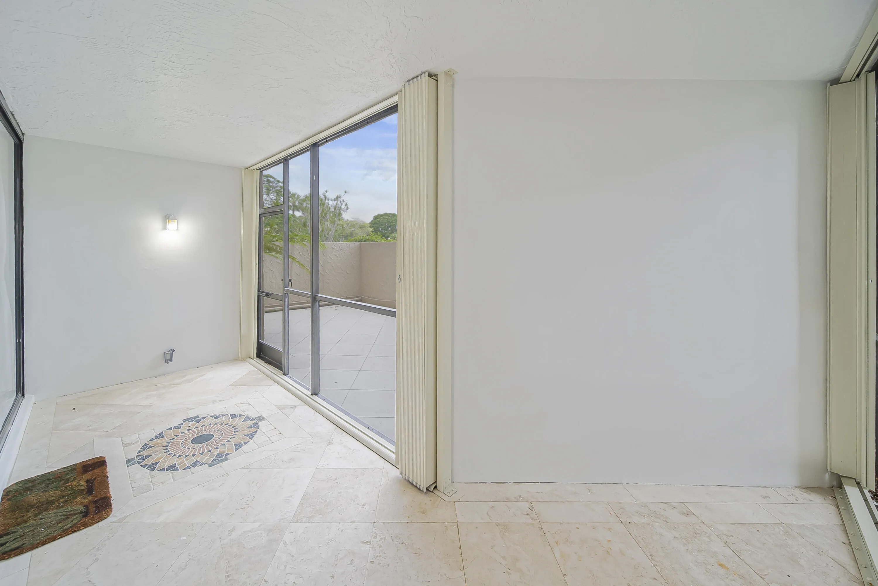 Screened-in Patio