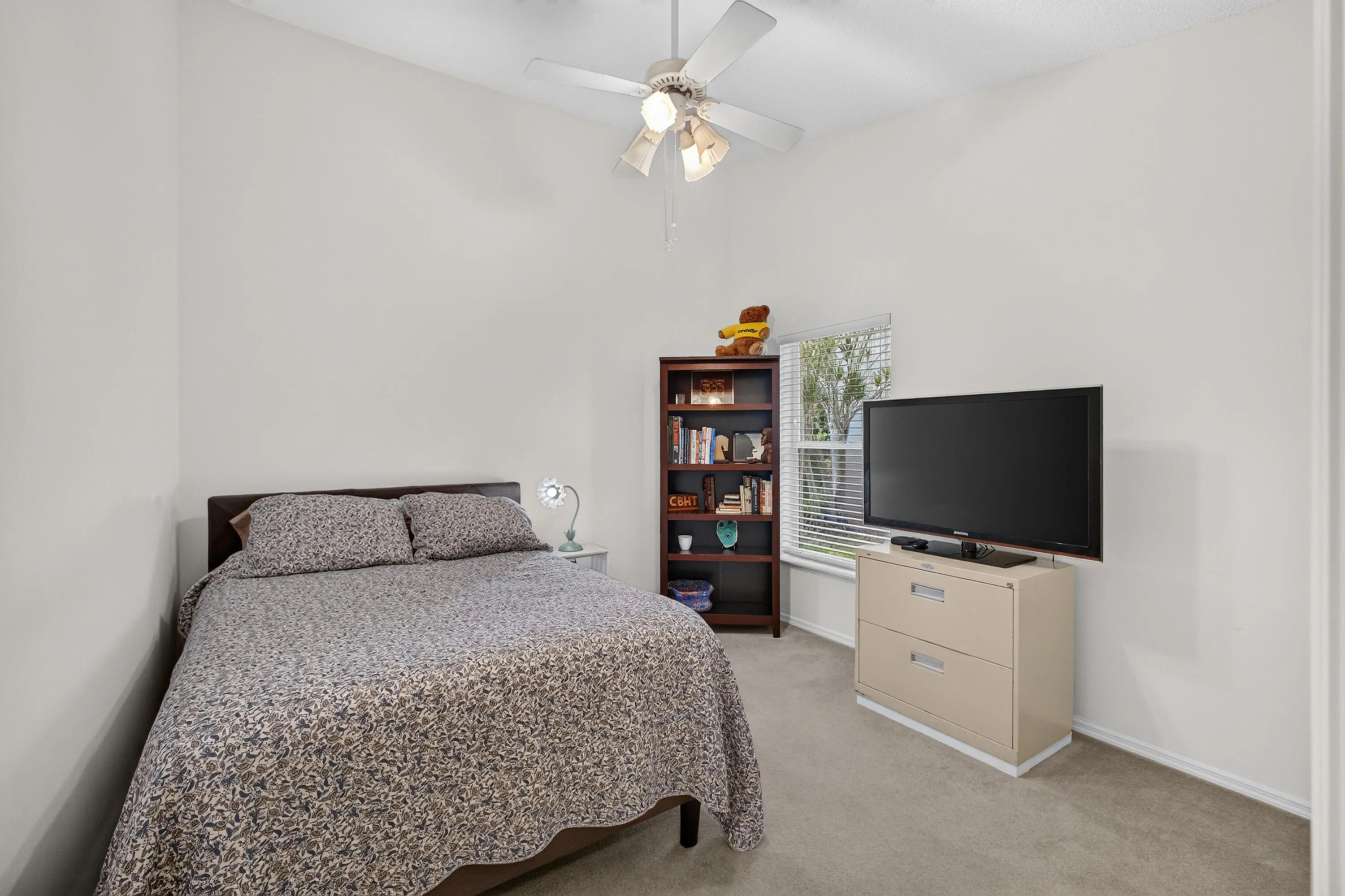Guest bed 1