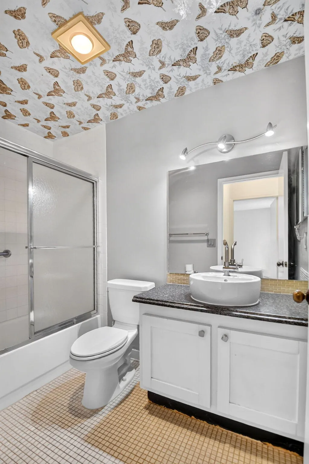 2ND BATHROOM