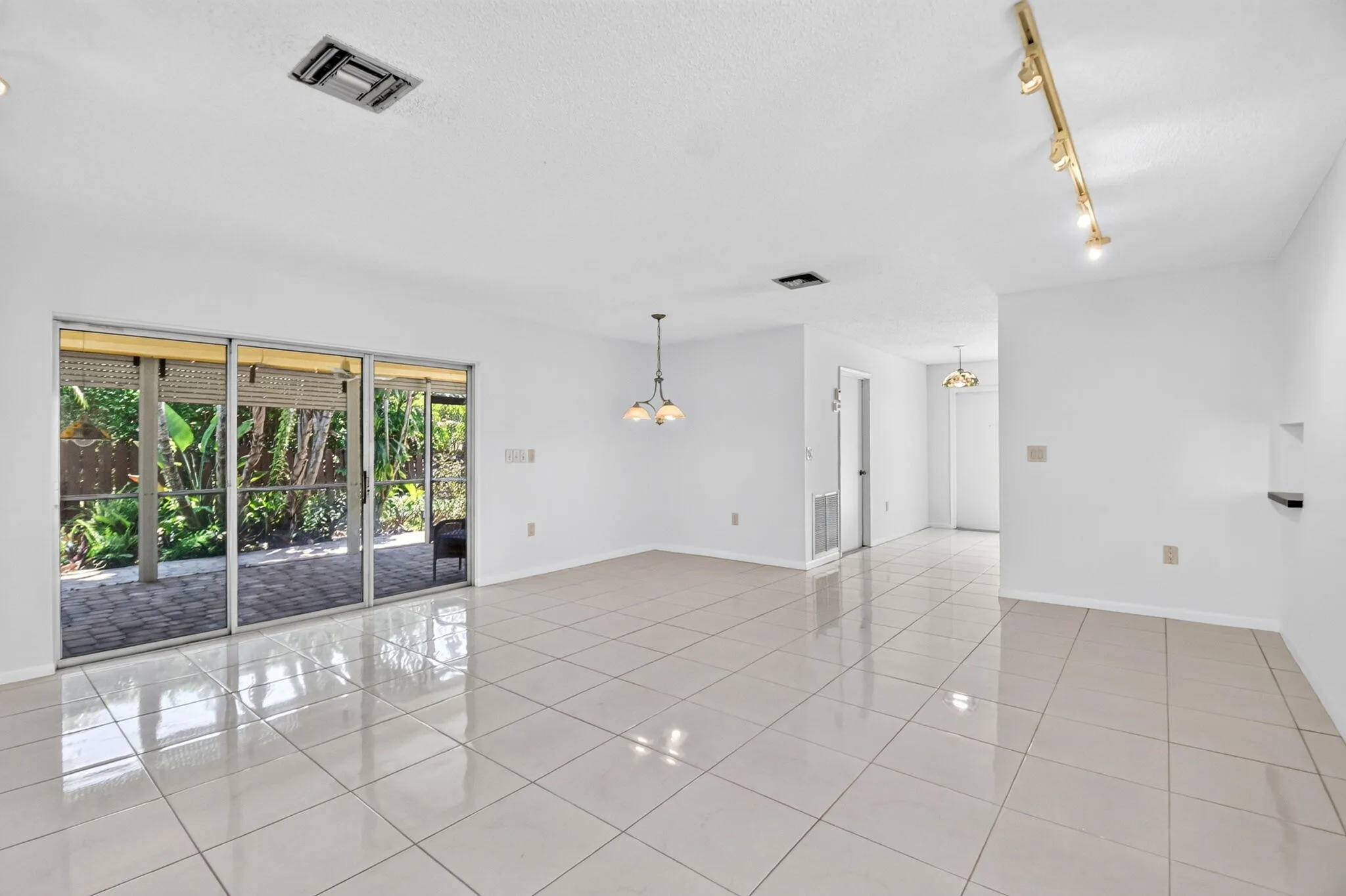 Slide out to screened Patio
