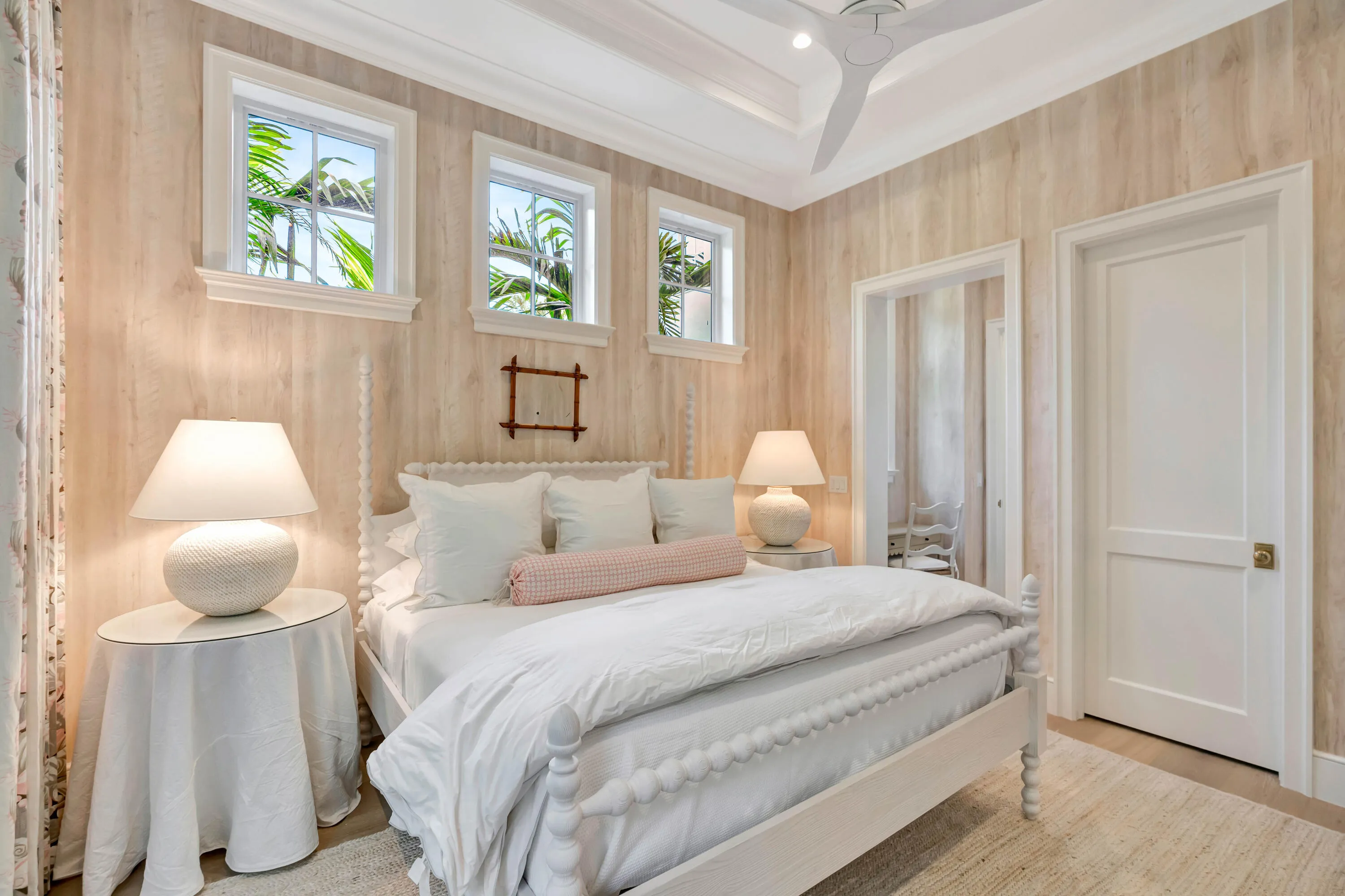 Custom Wall​​‌​​​​‌​​‌‌​‌‌​​​‌‌​‌​‌​‌​​​‌​​ Coverings