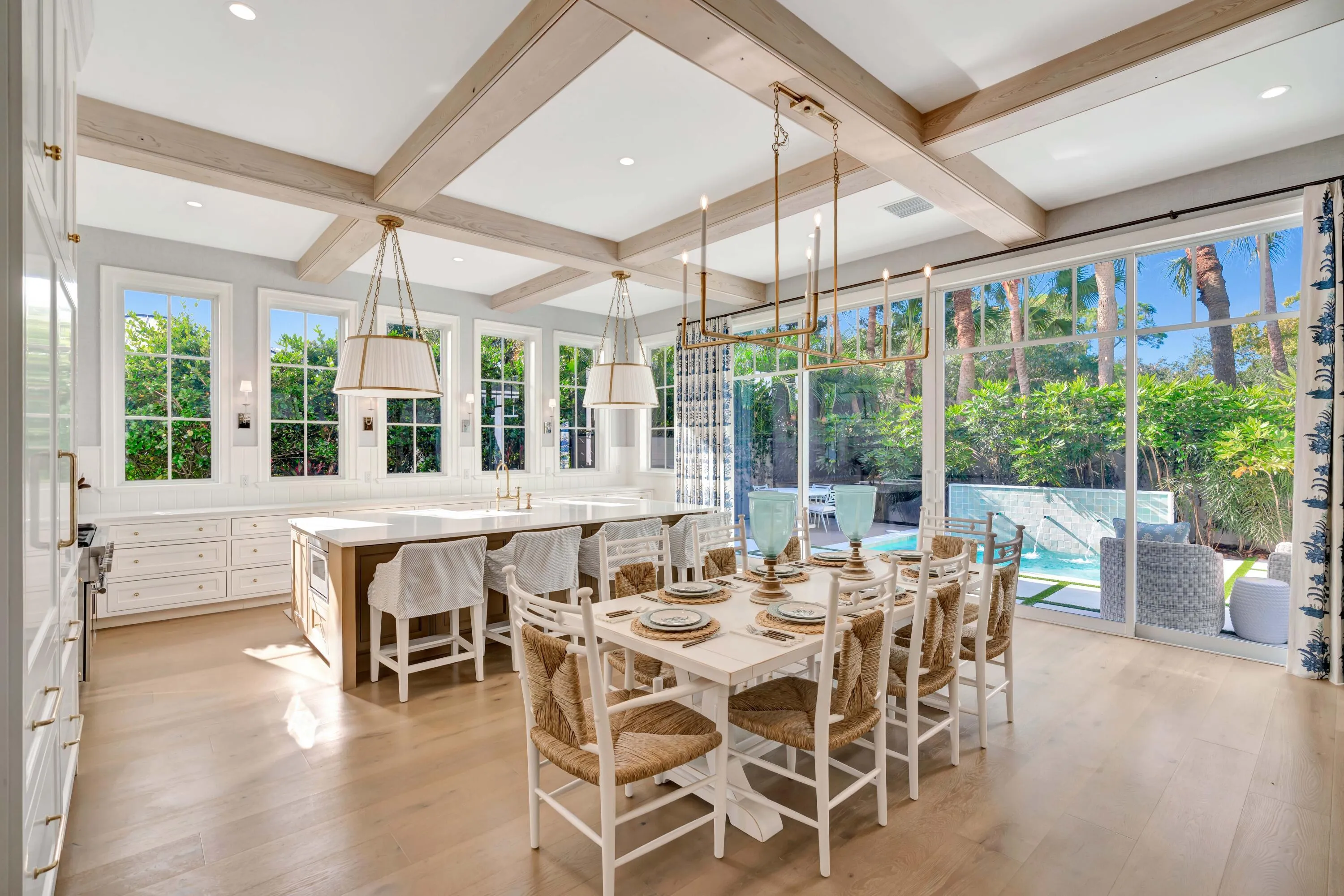 Open Kitchen/Dining