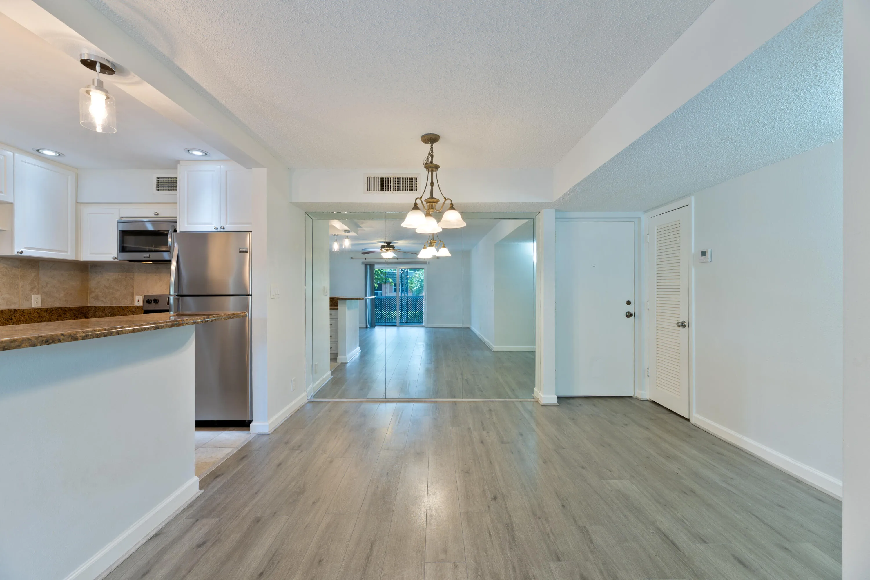 20260815 - 706 SE 2nd Ave 429 - HR-6