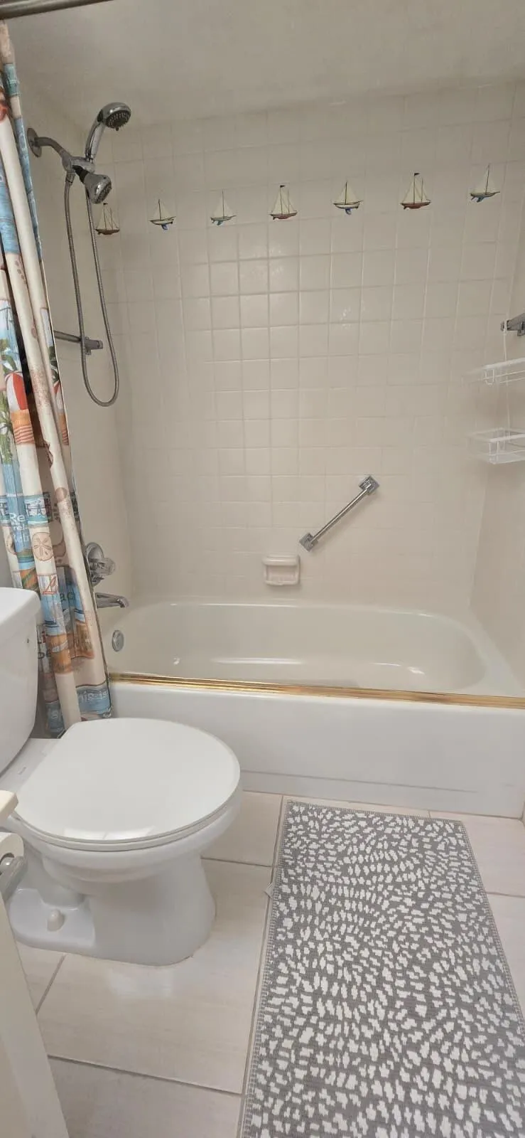 GUEST BATHROOM2