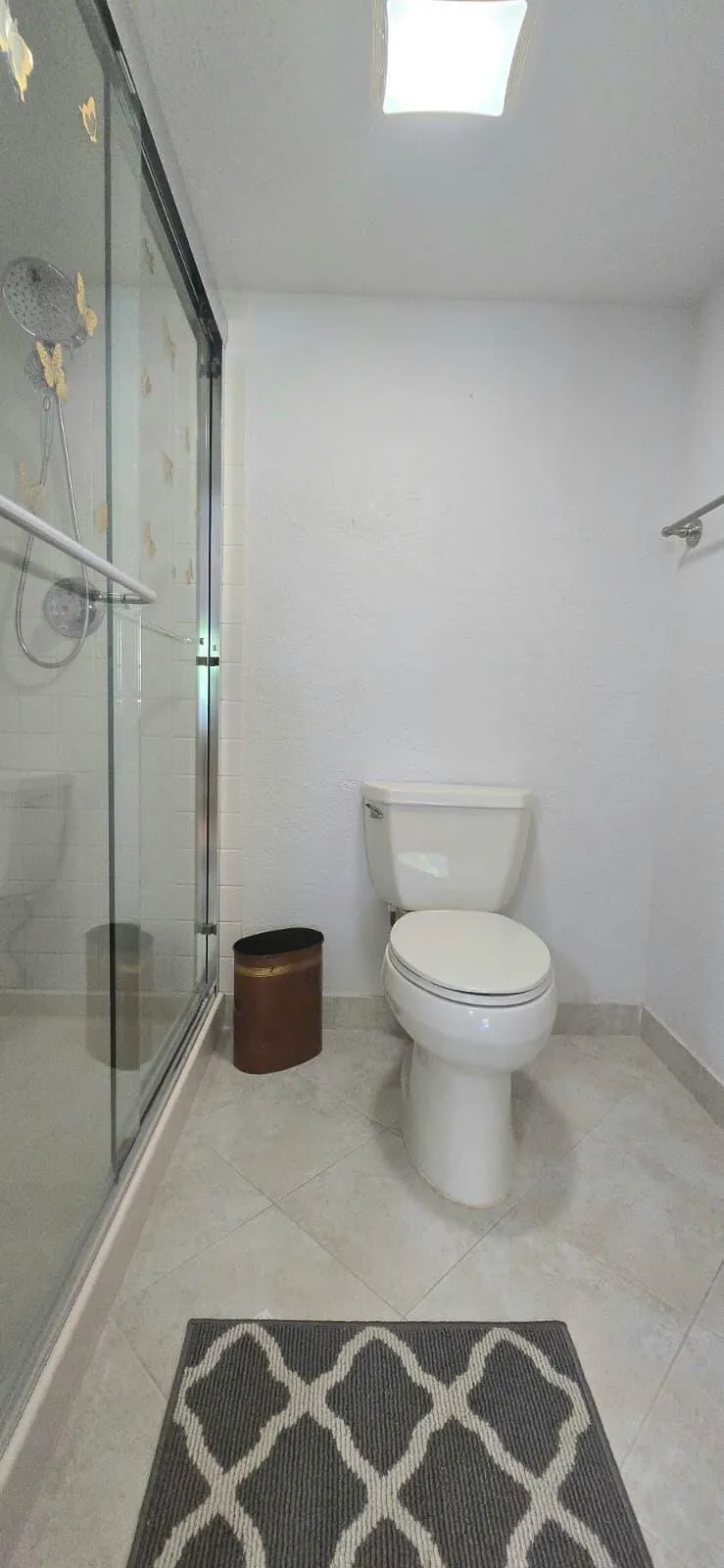 BATHROOM PRINCIPAL