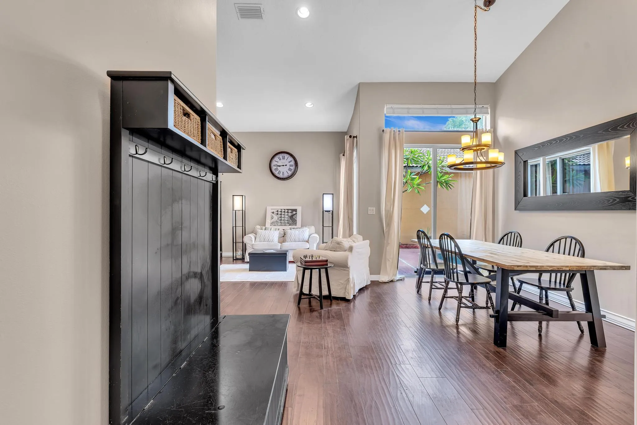 Living/ Dining