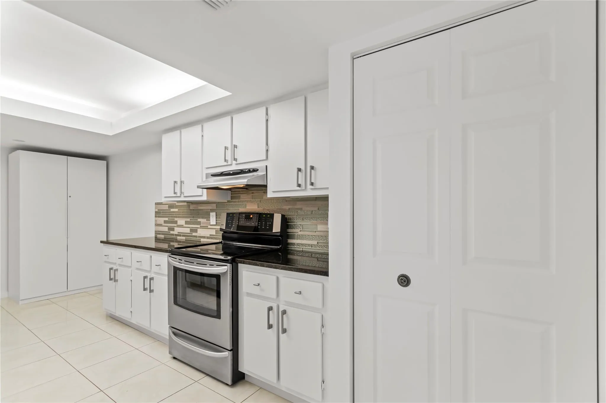 Kitchen with built in