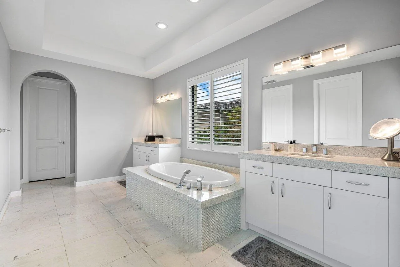 042-17511CadenaDrive-BocaRaton-FL-33496-