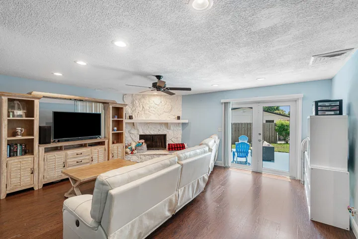 018-5134CanalRoad-WestPalmBeach-FL-33415
