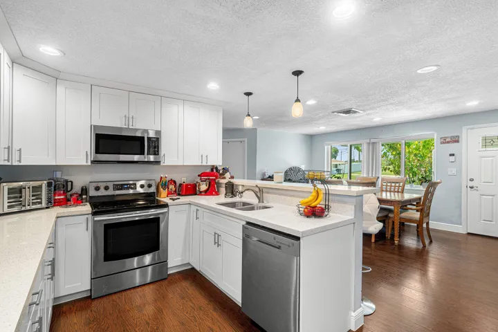016-5134CanalRoad-WestPalmBeach-FL-33415