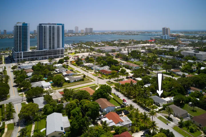 Aerial shot 3 showing proximity to dining shopping beach