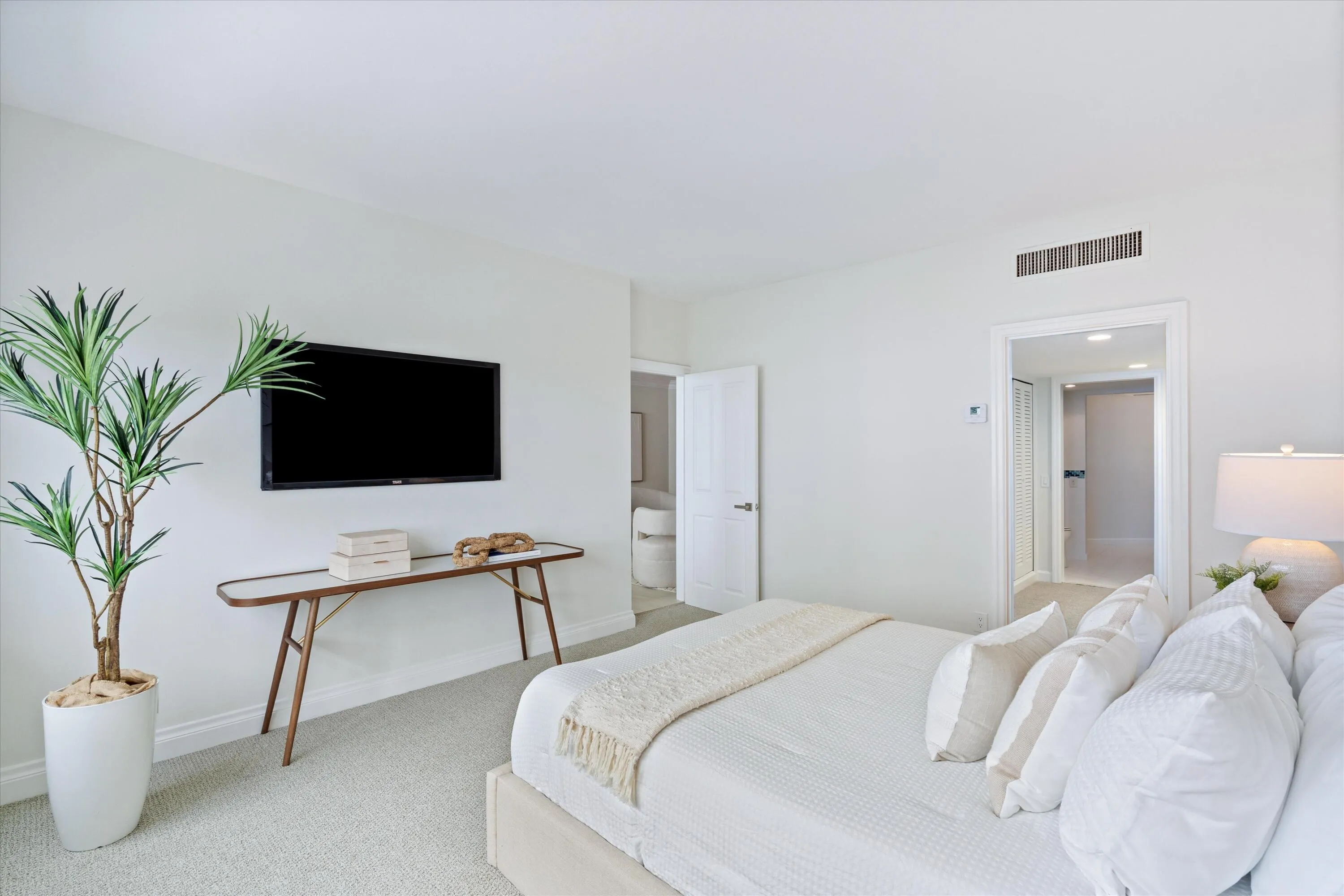 21-333 Sunset Drive Unit 502 Ft. Lauderd