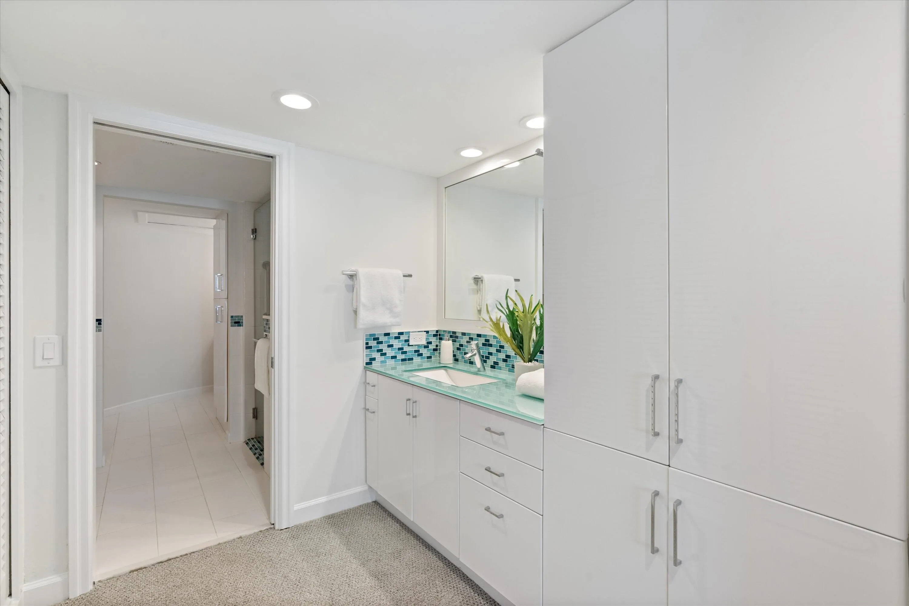 24-333 Sunset Drive Unit 502 Ft. Lauderd
