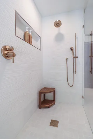 28-Master Bathroom