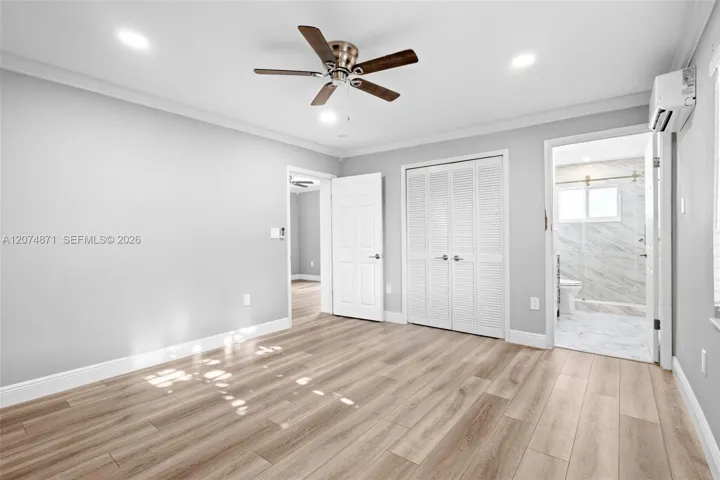 Photo 62