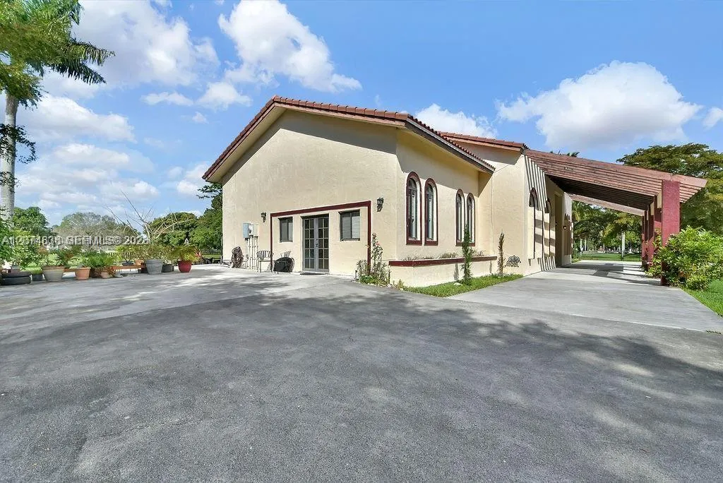 Property photo 33