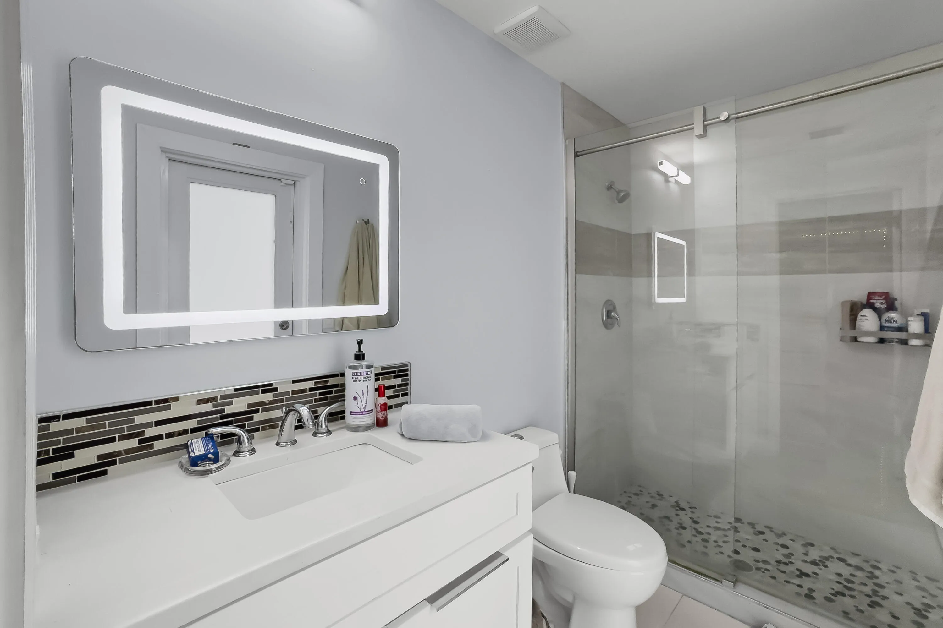 Suite Bathroom