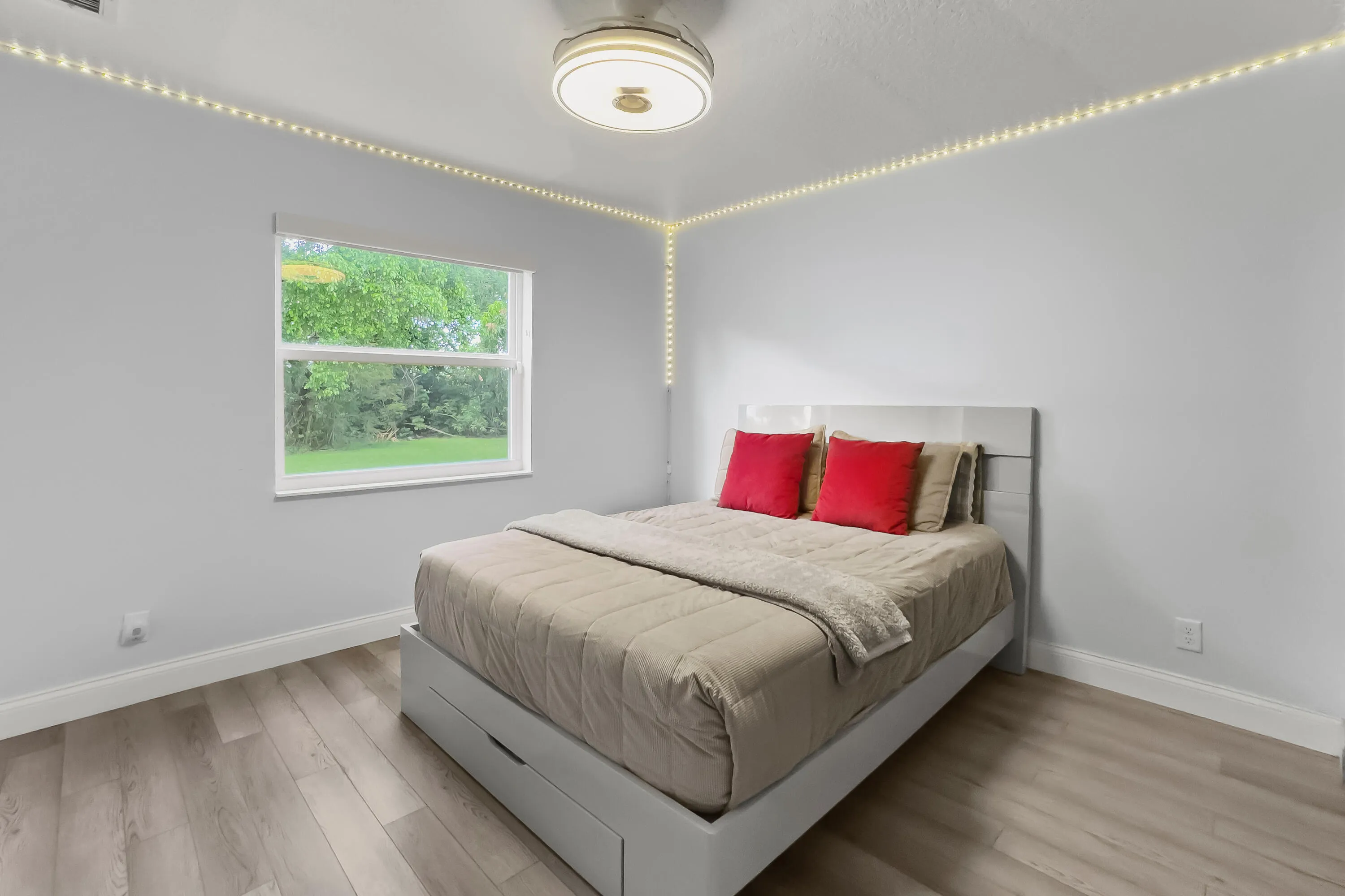 Suite Bedroom