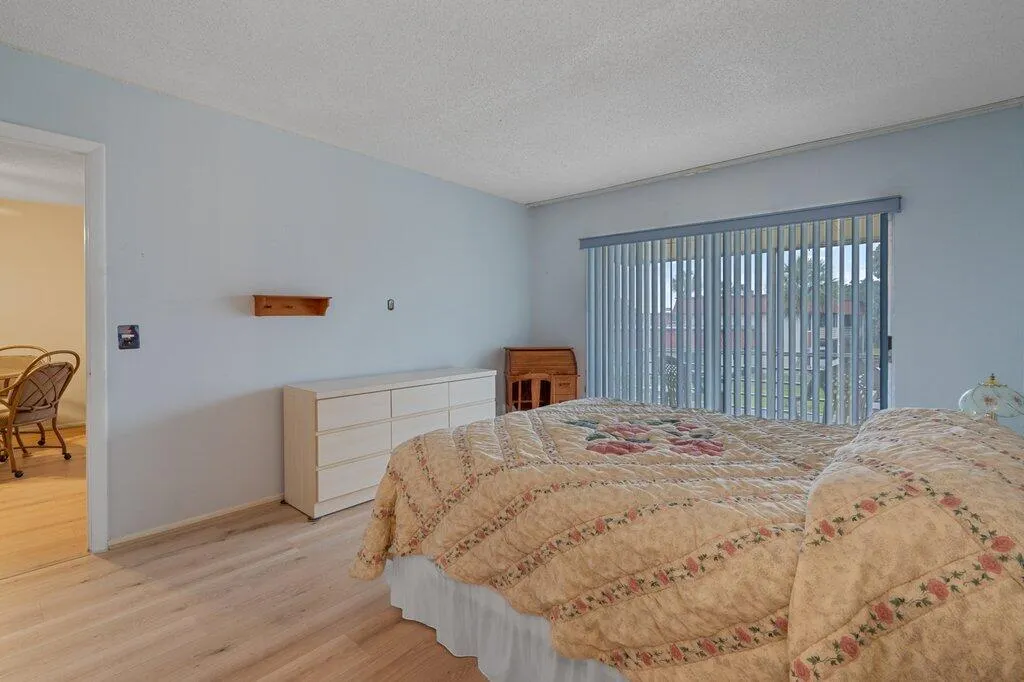 Light-toned LVP wood-like finish flooring with a neutral wall color