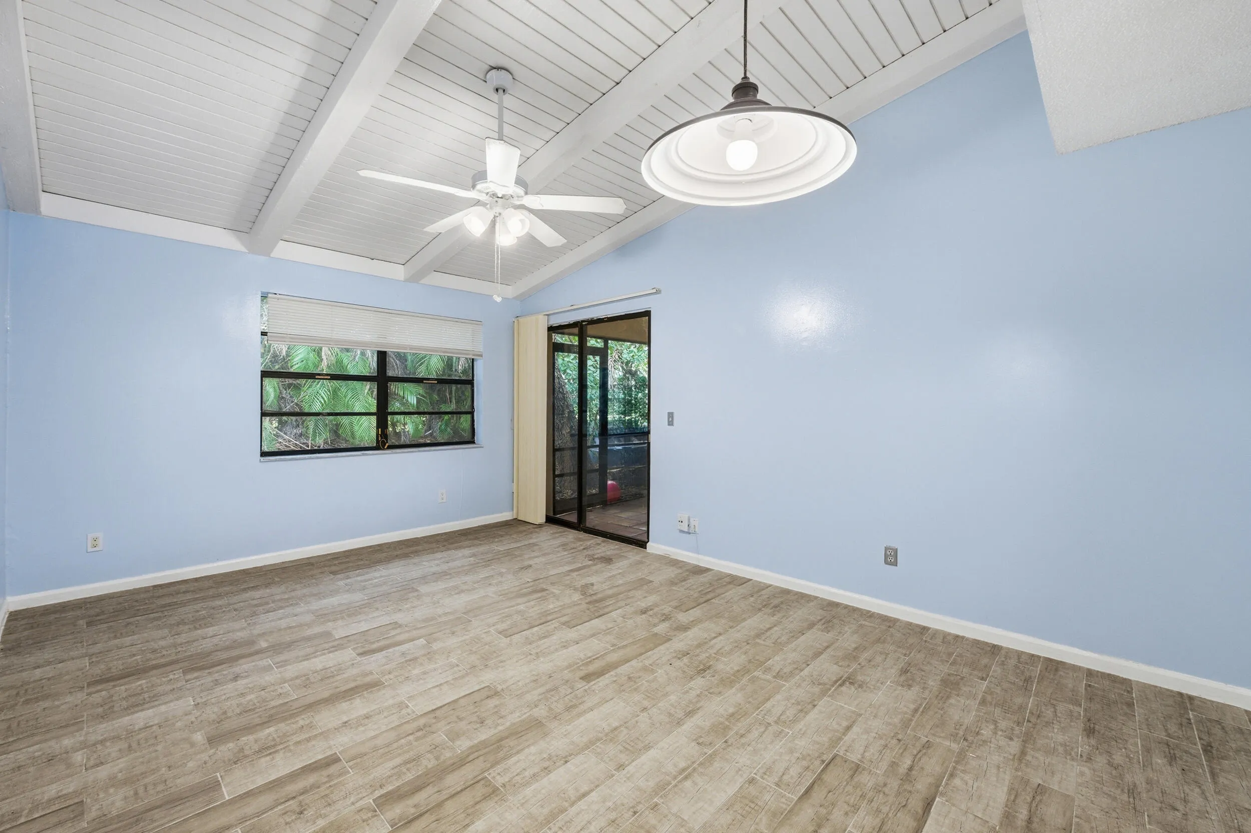 Living/Dining view 2