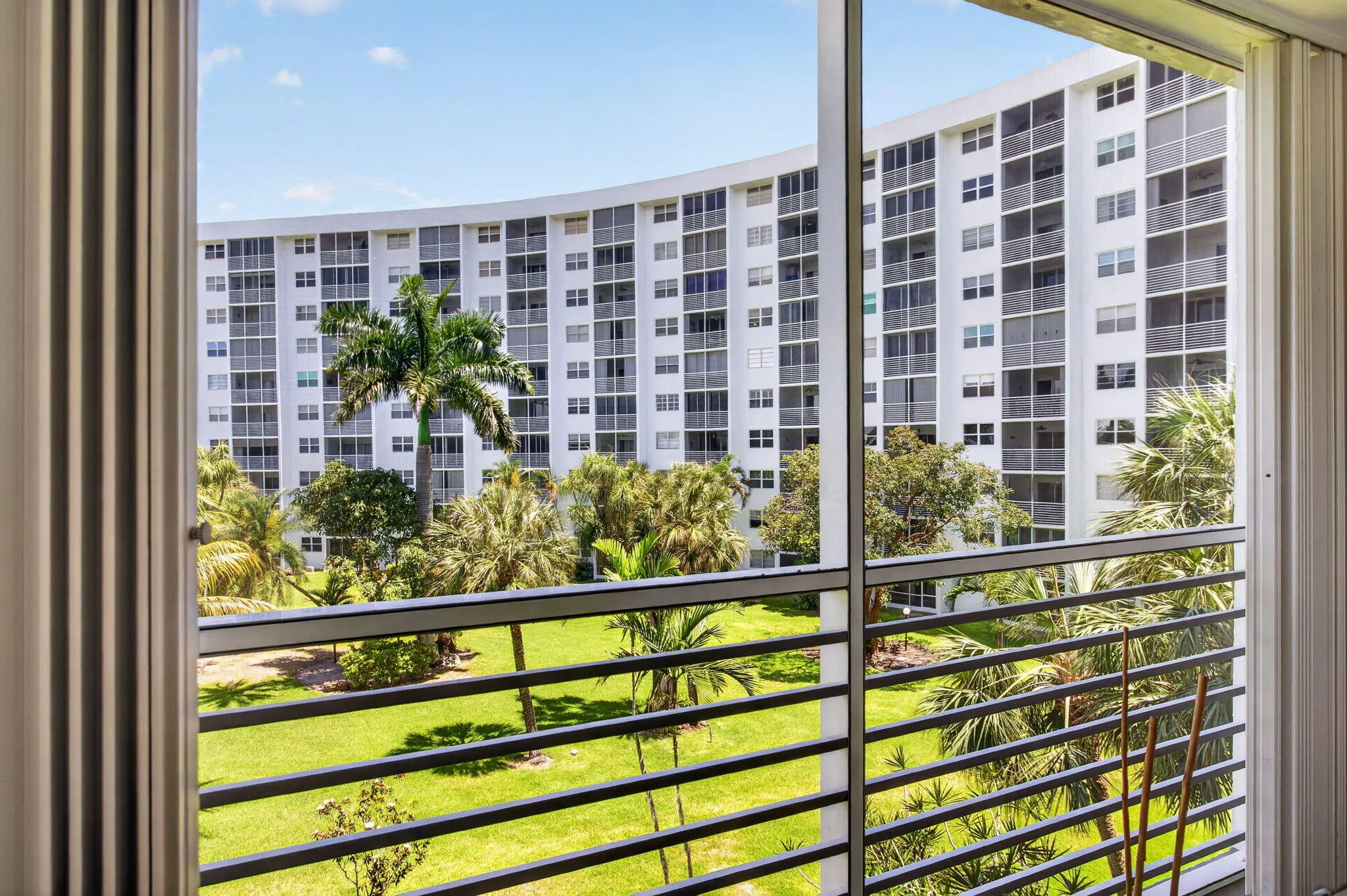 28-web-or-mls-2731-2411