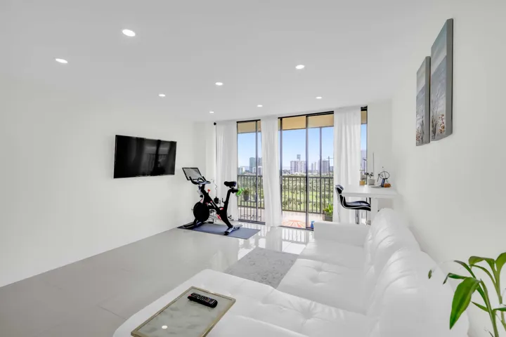 20335 W Country Club Drive 2107 - 18