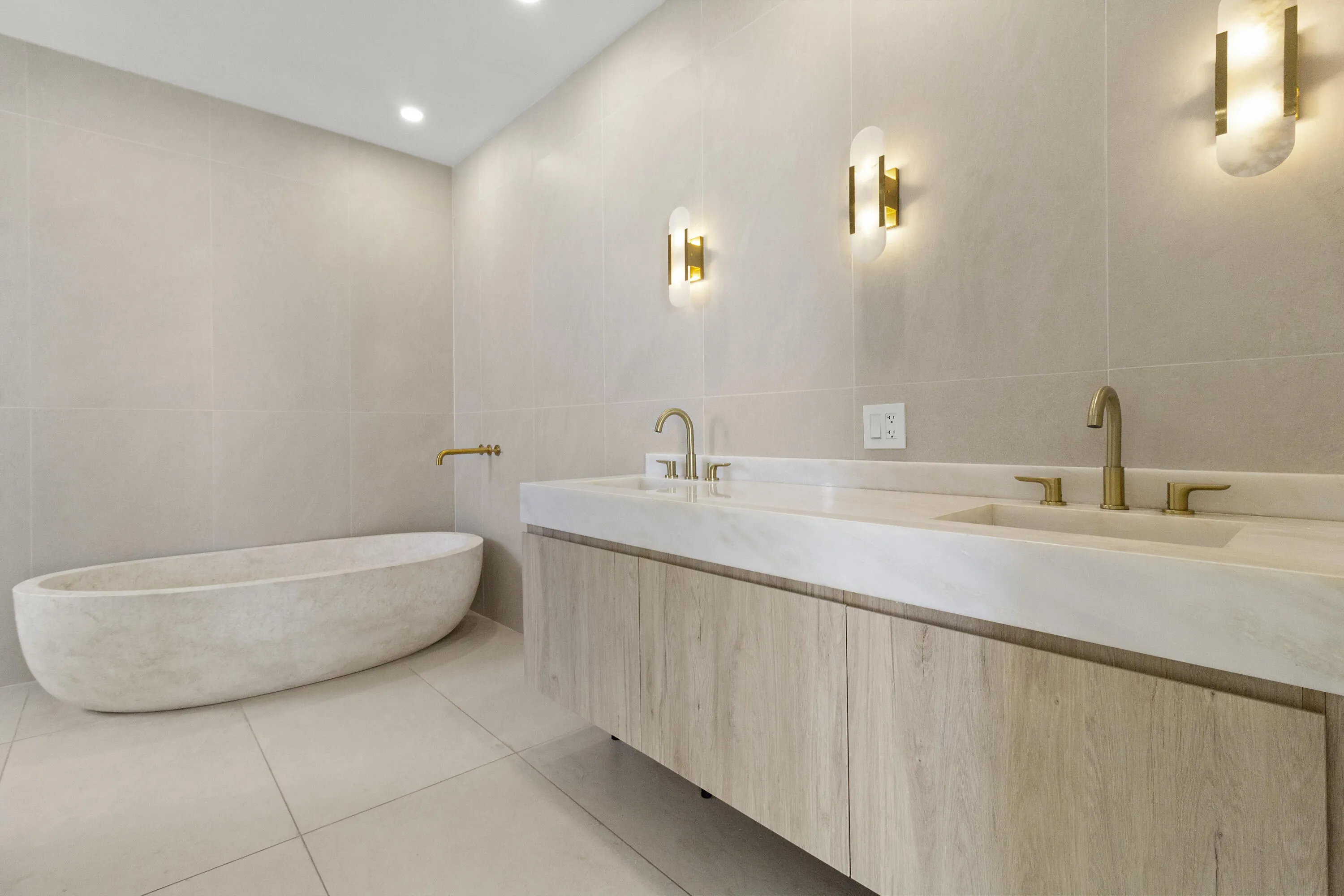 Primary bath