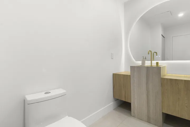 Powder bath