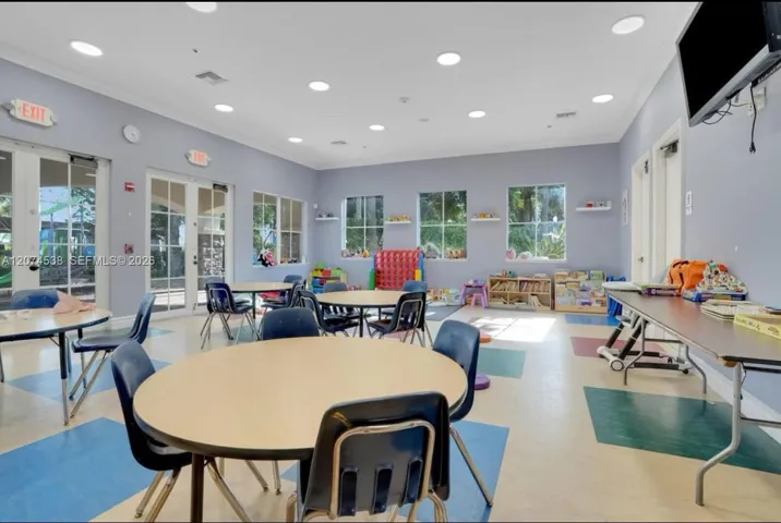 KIDS PLAY AREA