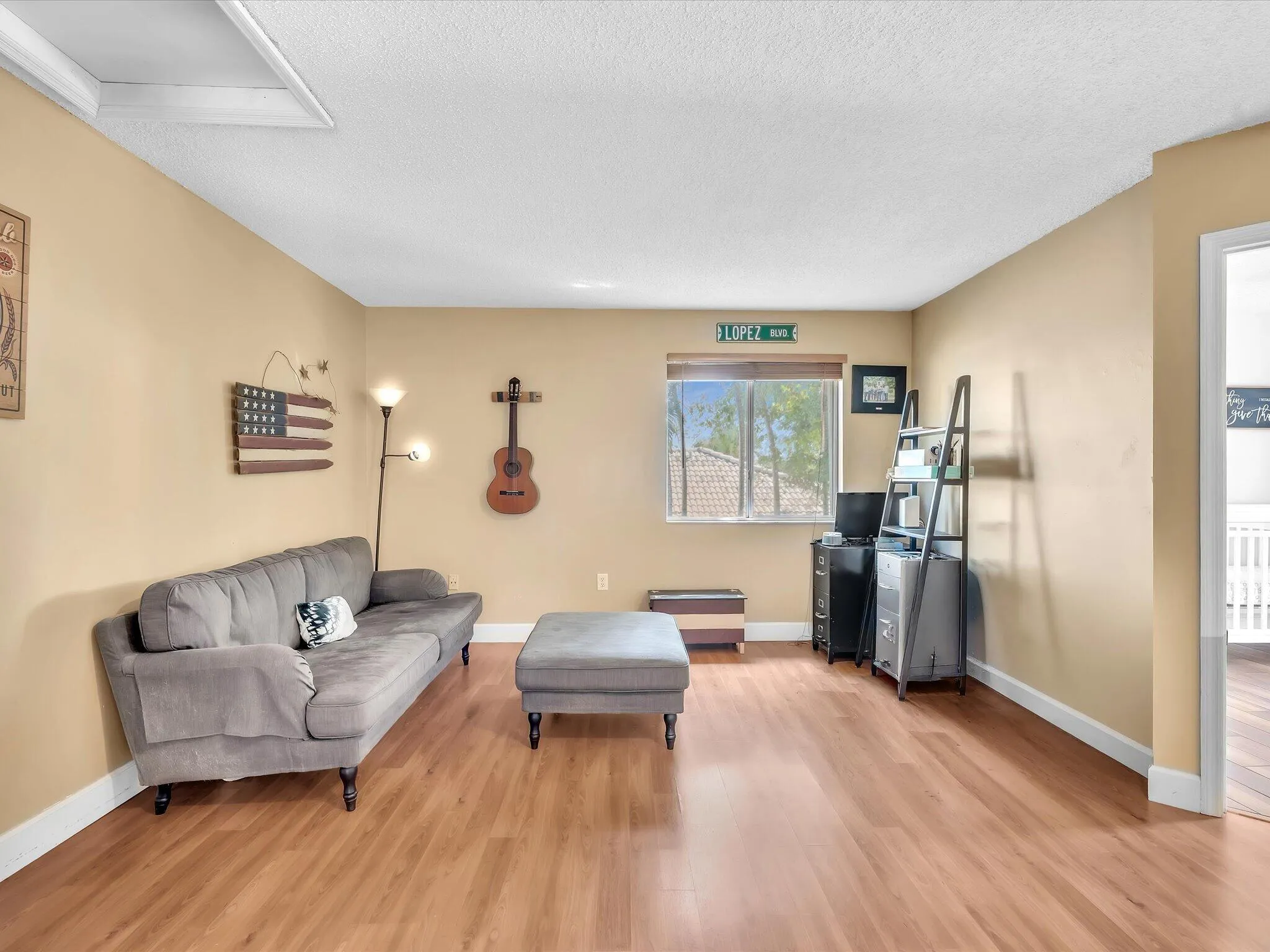 Loft that can be converted into another bedroom.