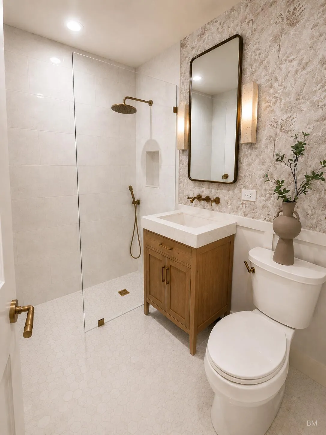 1st Floor Bathroom