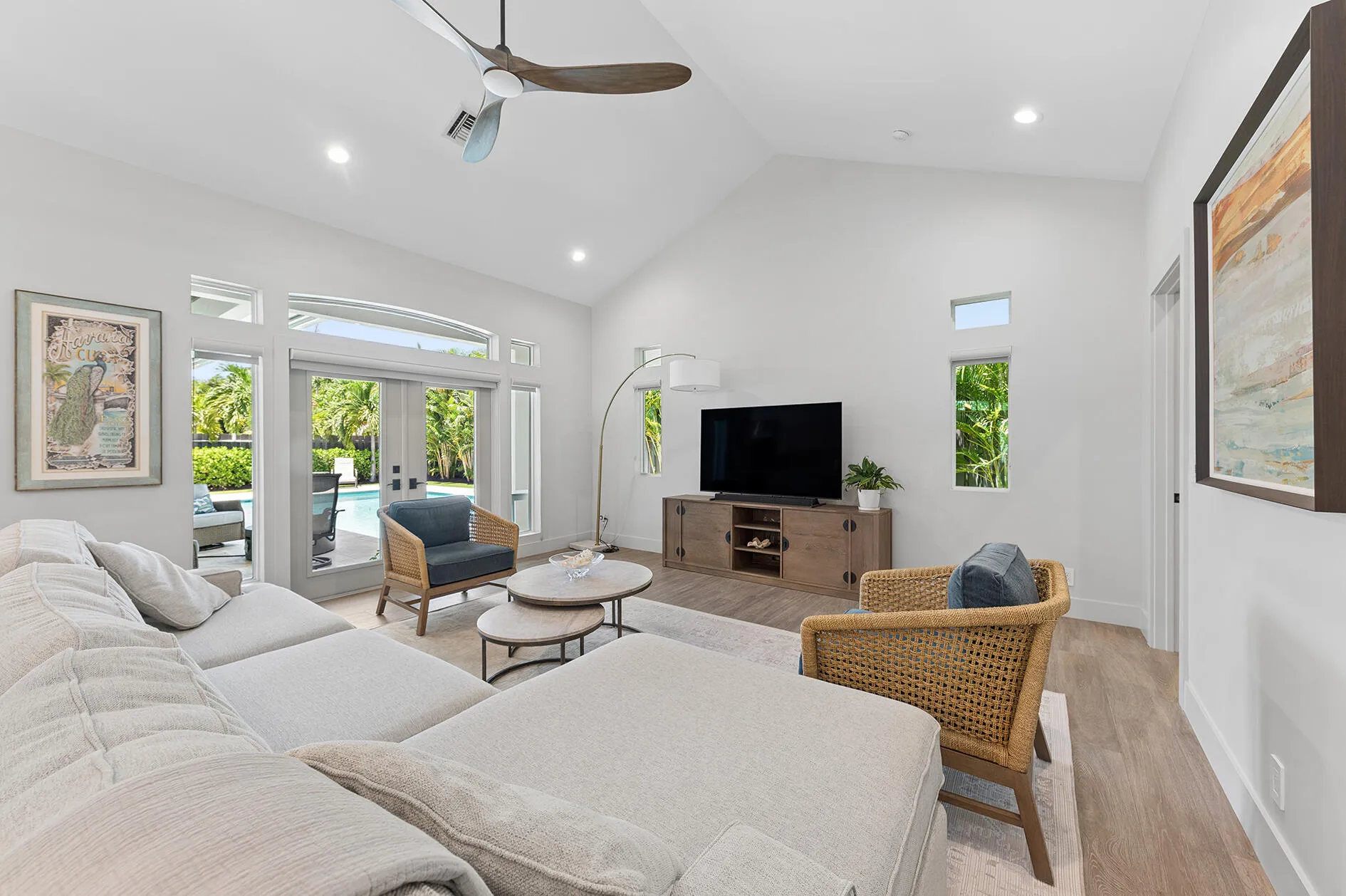 Sunny & Spacious Great Room