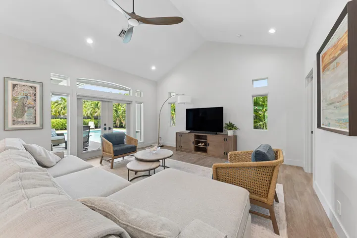 Sunny & Spacious Great Room