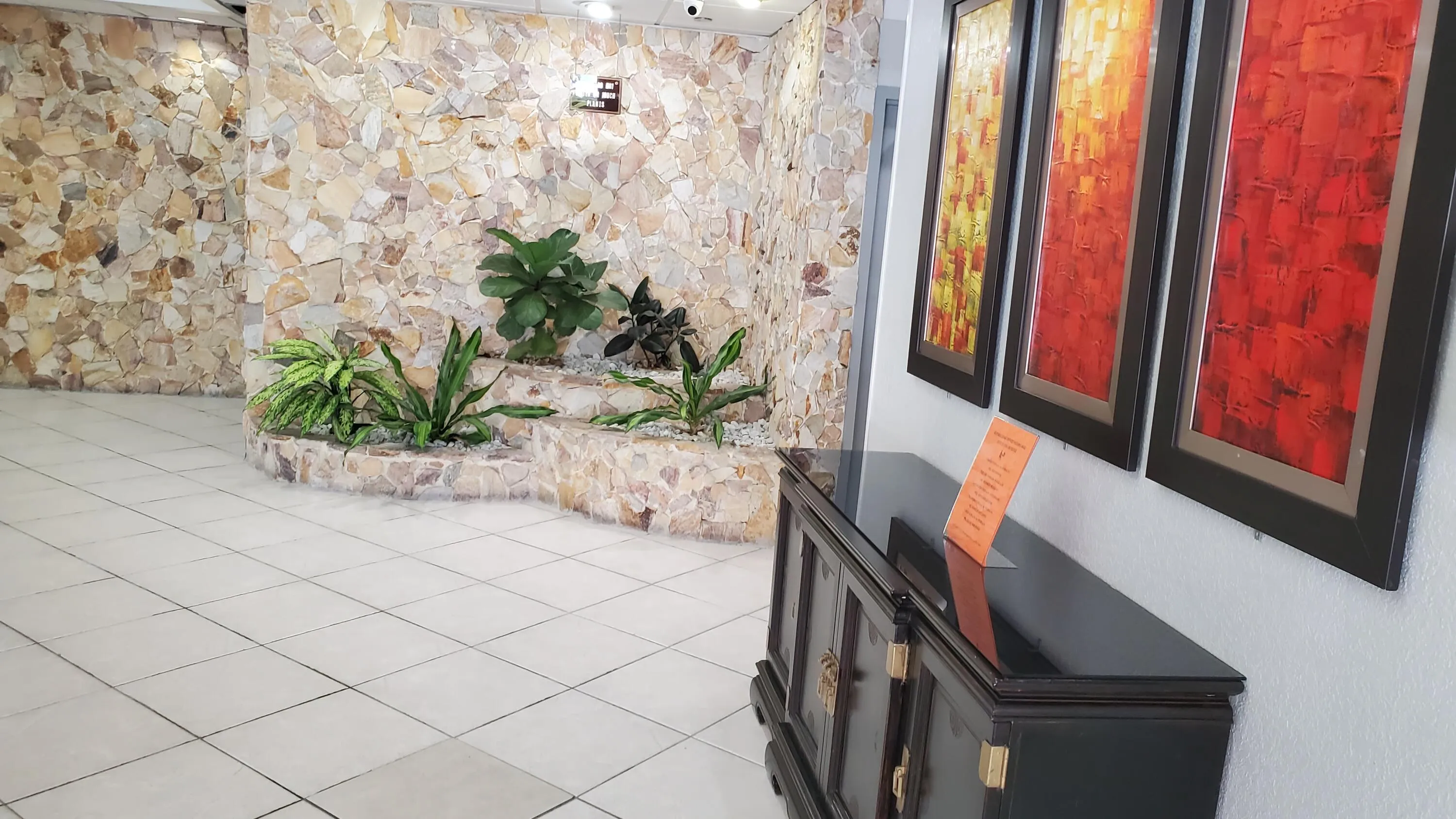 ELM BUILDING LOBBY