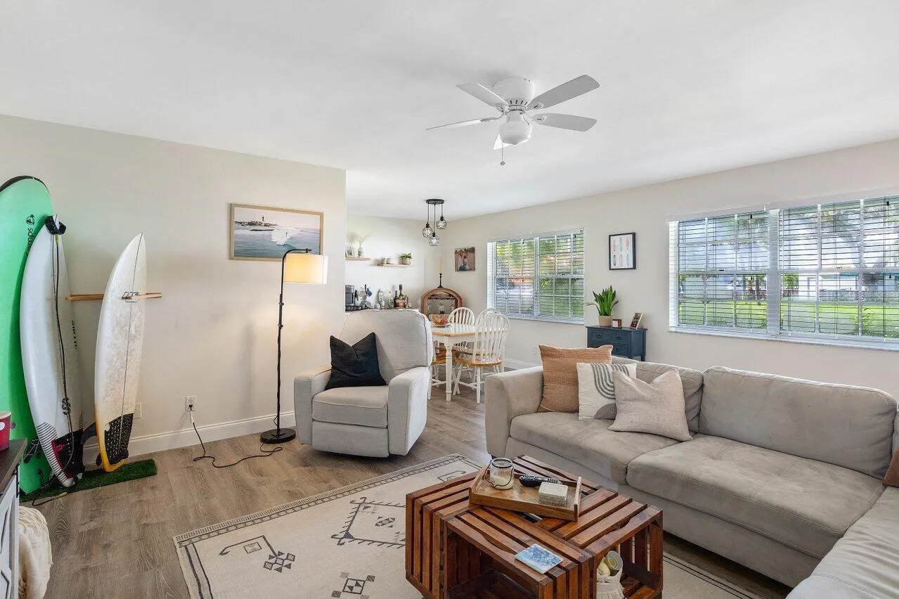 008-2455Northeast51stStreet-E103-FortLau