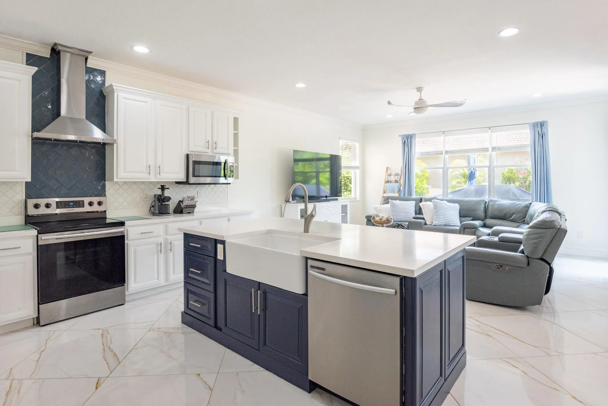 © Clark- 5013 Cobalt Court-016