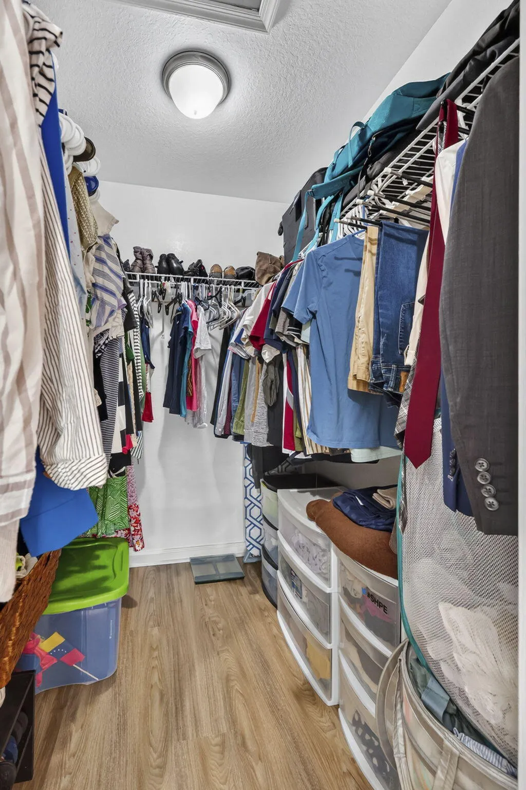 MASTER CLOSET
