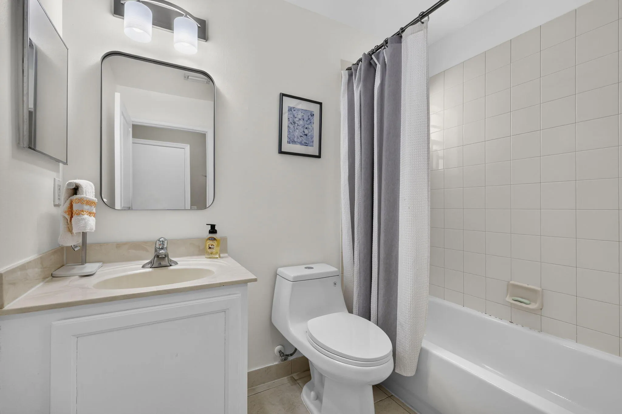 GUEST BATHROOM